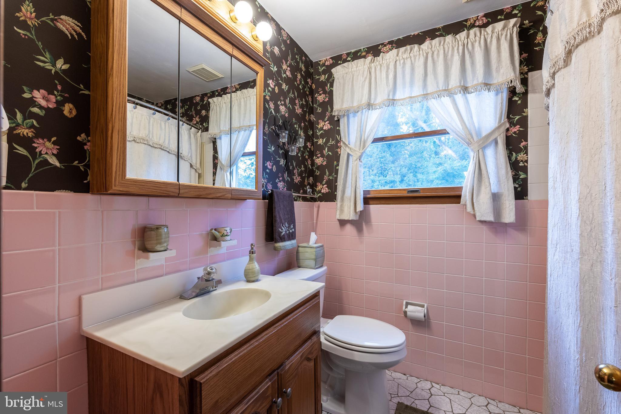 336 Summit Road Media, PA 19063 - Photo 18 of 37