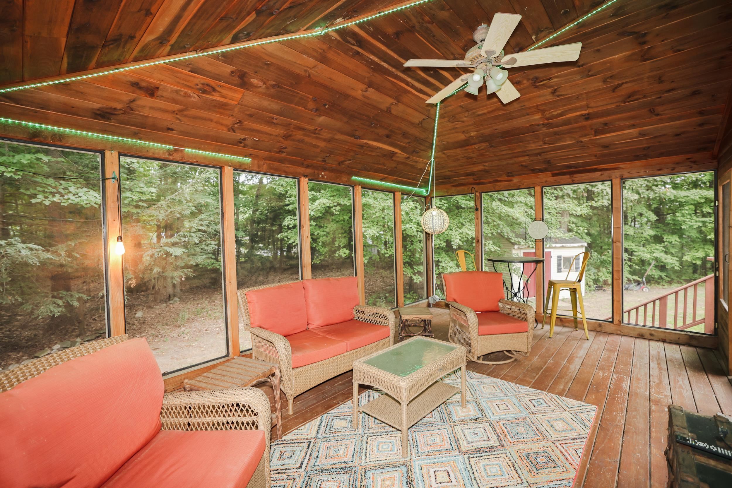 8 Raelynn Drive Derry, NH 03038 - Photo 11 of 27 Gallery Image 11