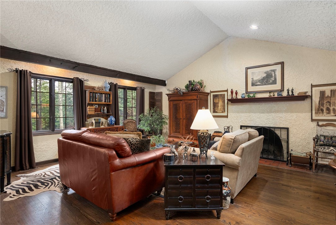 28 Weaver Hill Road West Greenwich, RI 02817 - Photo 2 of 49