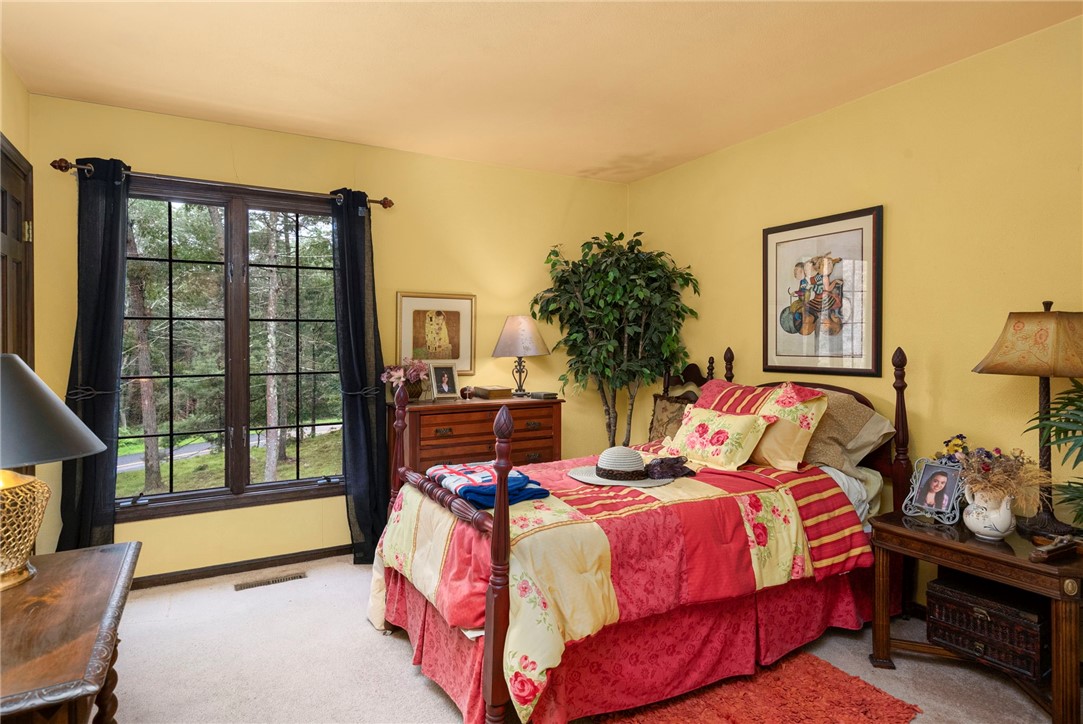 28 Weaver Hill Road West Greenwich, RI 02817 - Photo 22 of 49