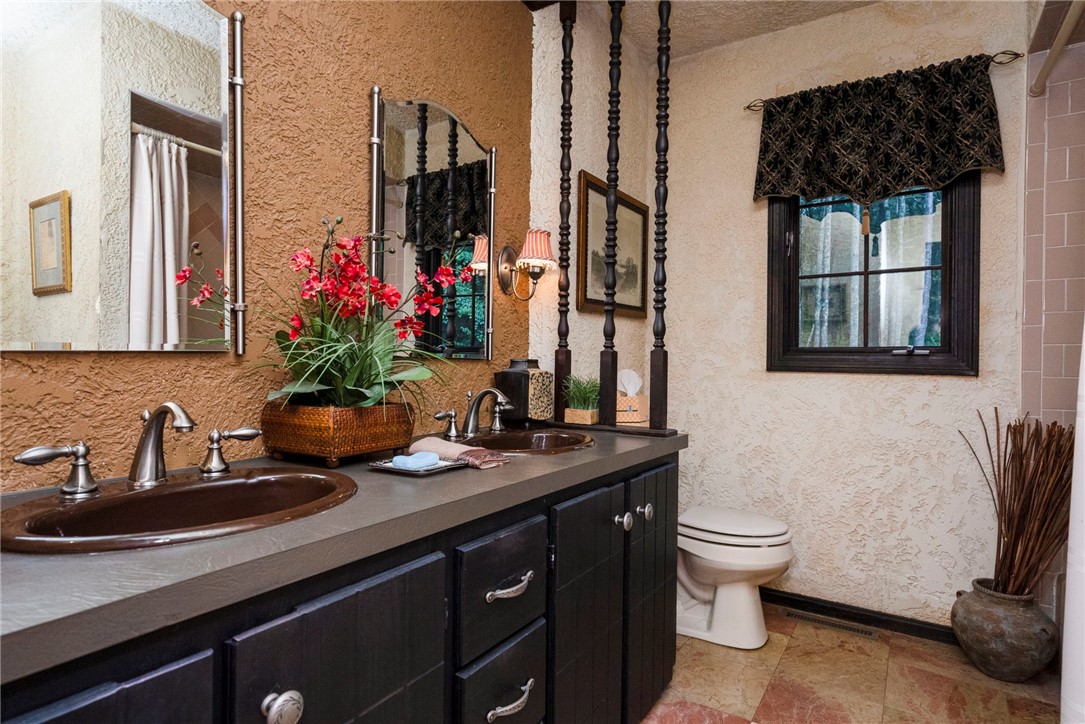 28 Weaver Hill Road West Greenwich, RI 02817 - Photo 23 of 49