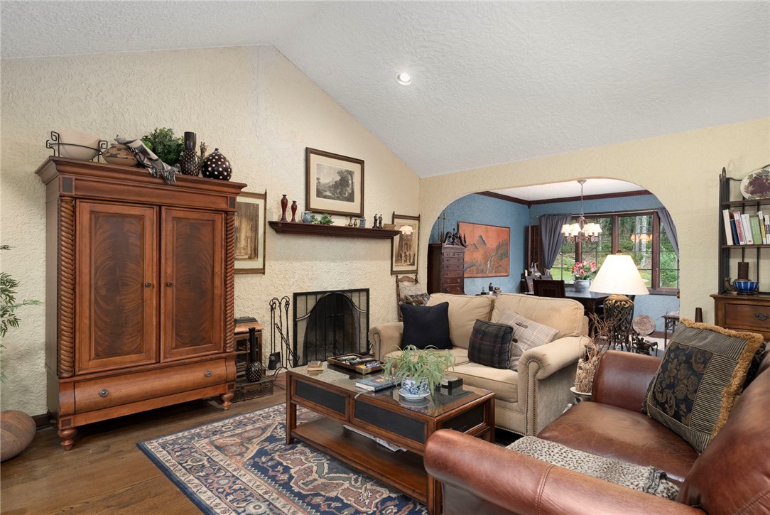 28 Weaver Hill Road West Greenwich, RI 02817 - Photo 3 of 49