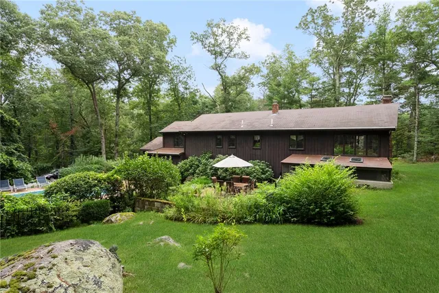 $699,000 | 28 Weaver Hill Road, West Greenwich, RI 02817
