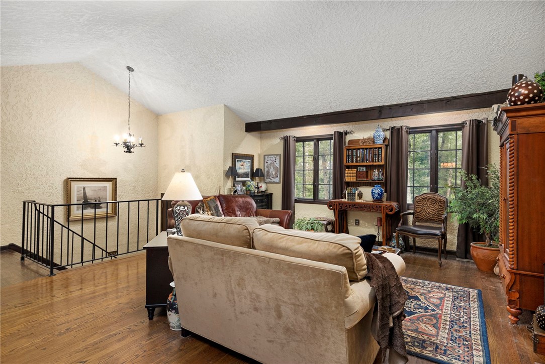 28 Weaver Hill Road West Greenwich, RI 02817 - Photo 4 of 49