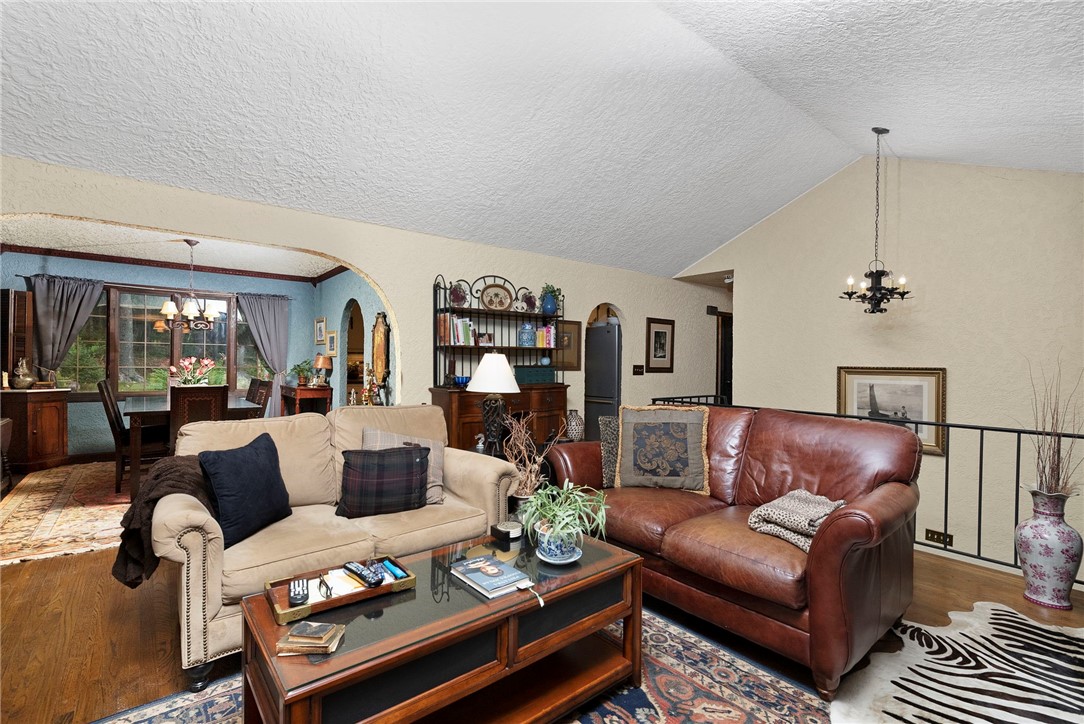 28 Weaver Hill Road West Greenwich, RI 02817 - Photo 5 of 49