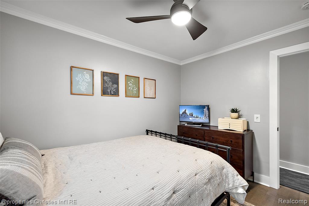 222 North Alice Avenue Rochester, MI 48307 - Photo 25 of 70