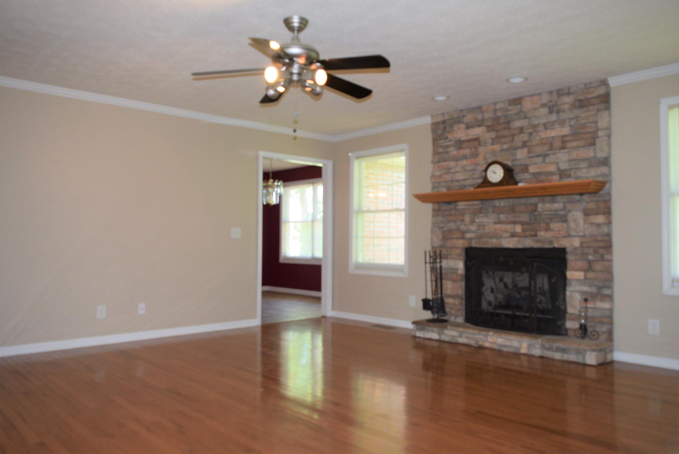 4893 Albright Road Clarksville, TN 37043 - Photo 9 of 20 Another view of the living room going to the kitchen.