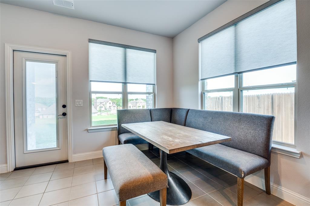 4609 Massey Meadows Way Midlothian, TX 76065 - Photo 12 of 25 a living room with furniture and a window