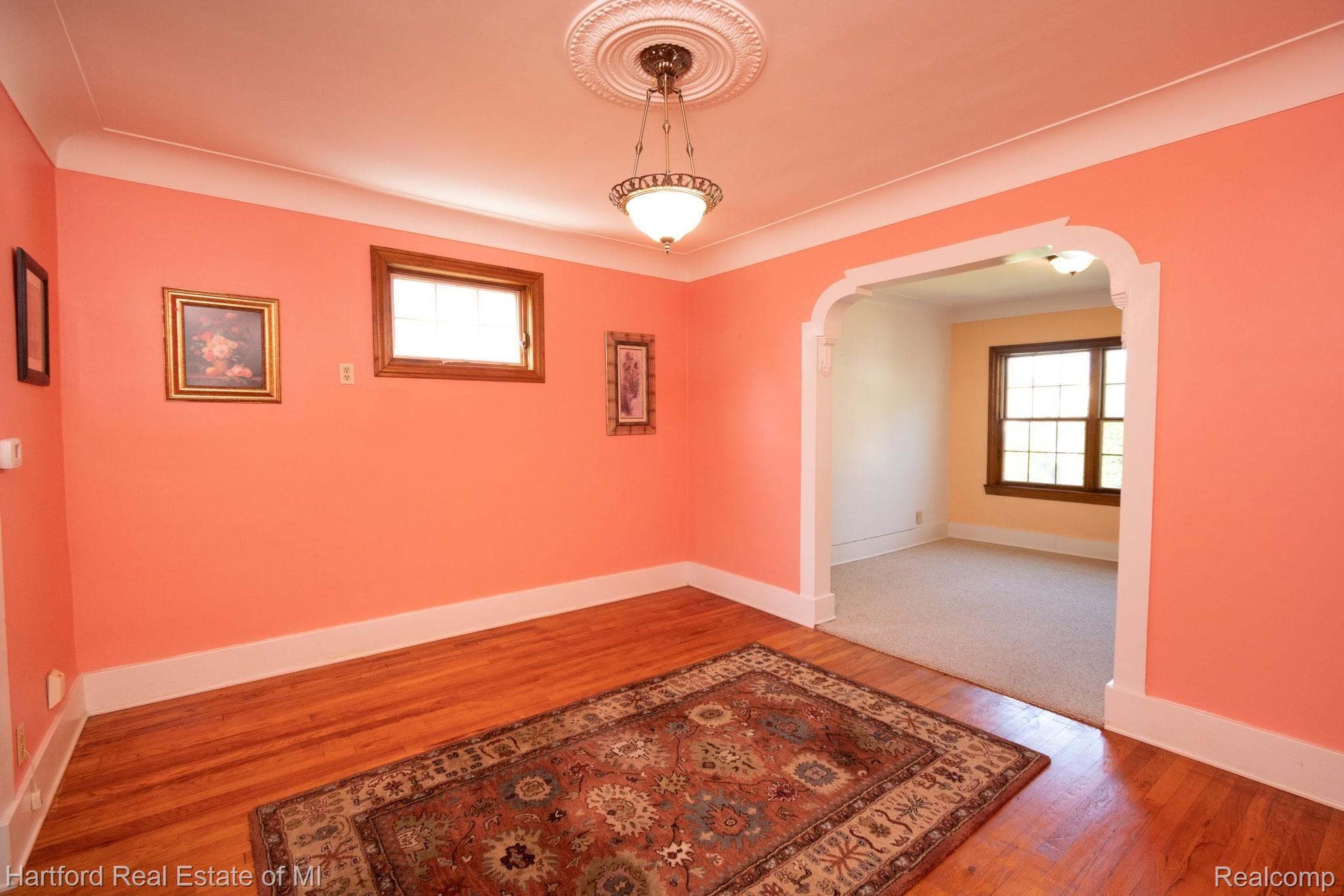8351 Harding Street Center Line, MI 48015 - Photo 7 of 23 DSC_1999.jpg