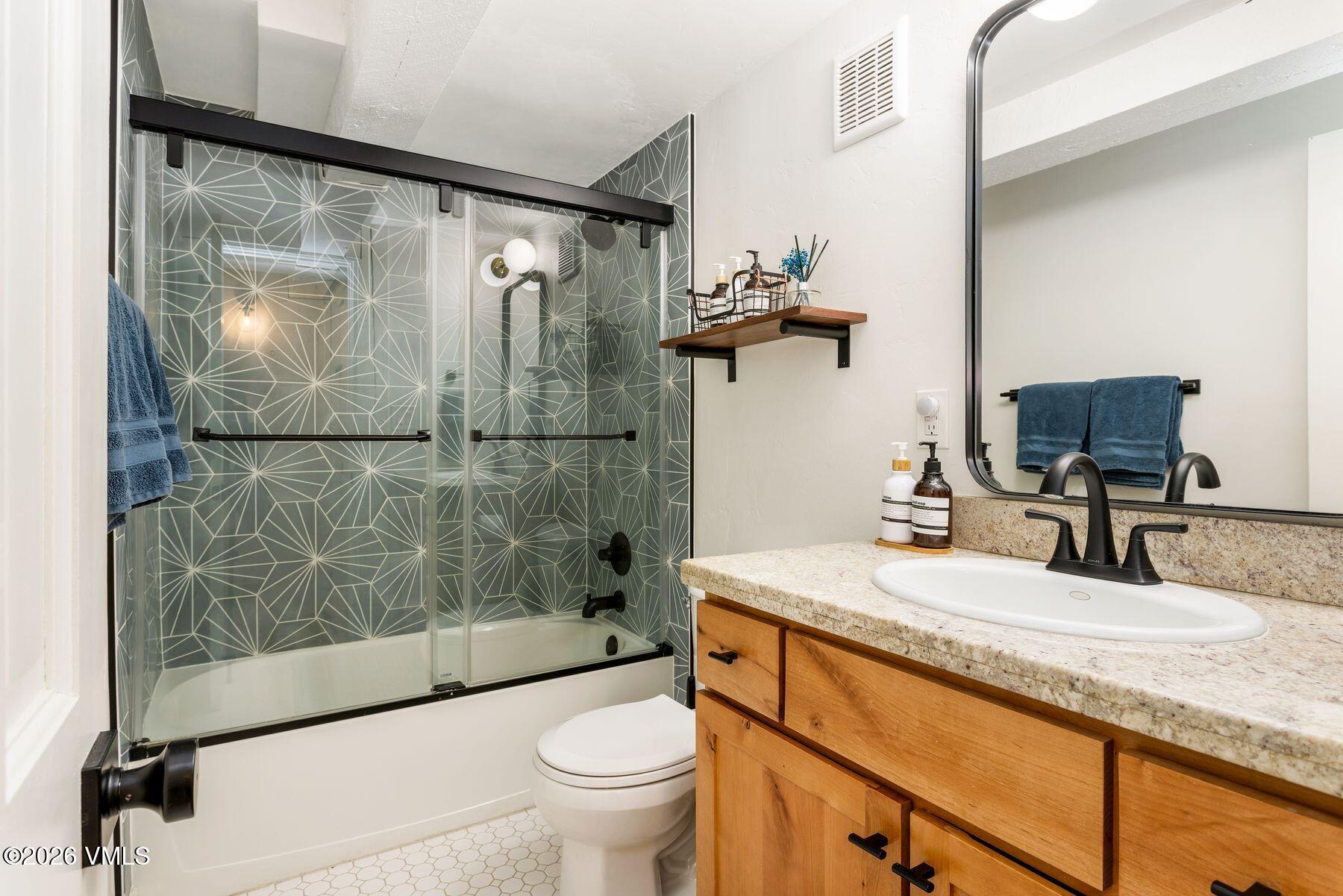 2958 South Frontage Road West, Unit B4 Vail, CO 81657 - Photo 15 of 25 photo_online_015