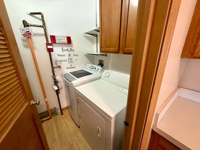 $1,900 | 616 Windsor Drive, Unit D, Fox Lake, IL 60020