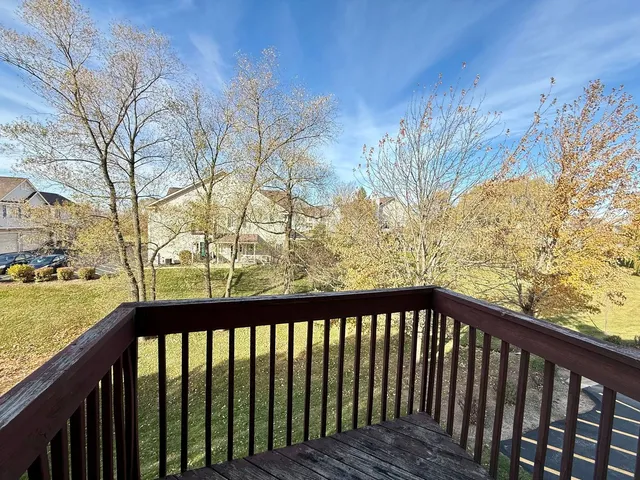 $1,900 | 616 Windsor Drive, Unit D, Fox Lake, IL 60020