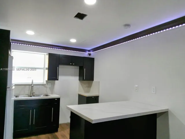 $3,200 | 2720 Northwest 29th Street, Unit 2720, Miami, FL 33142