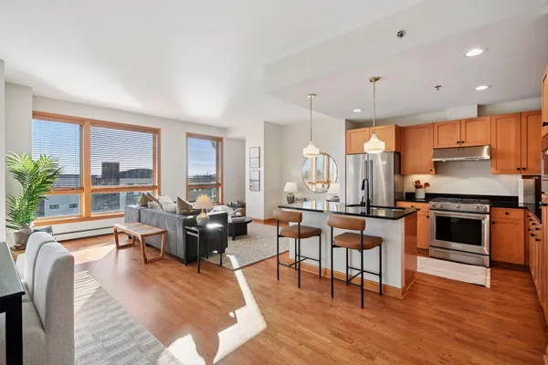 $575,000 | 4201 Sunset Drive, Unit N406, Spring Park, MN 55384