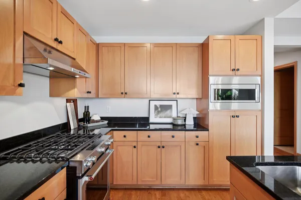 $575,000 | 4201 Sunset Drive, Unit N406, Spring Park, MN 55384