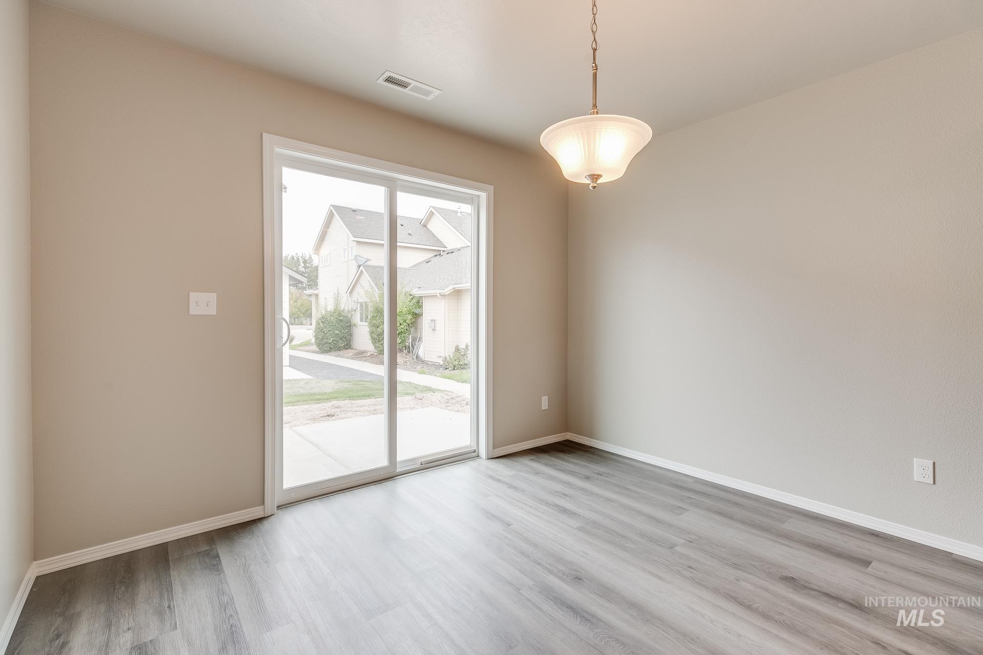10876 Rutland Street Caldwell, ID 83605 - Photo 5 of 22
