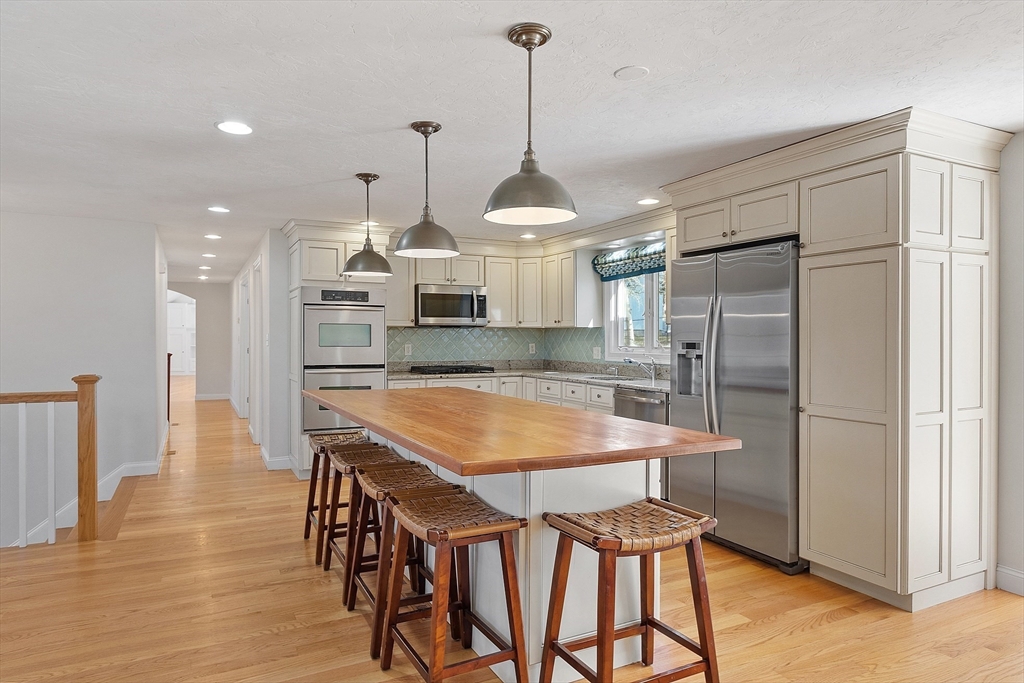 4 Fletcher Road Westford, MA 01886 - Photo 6 of 42 Gallery Image 6