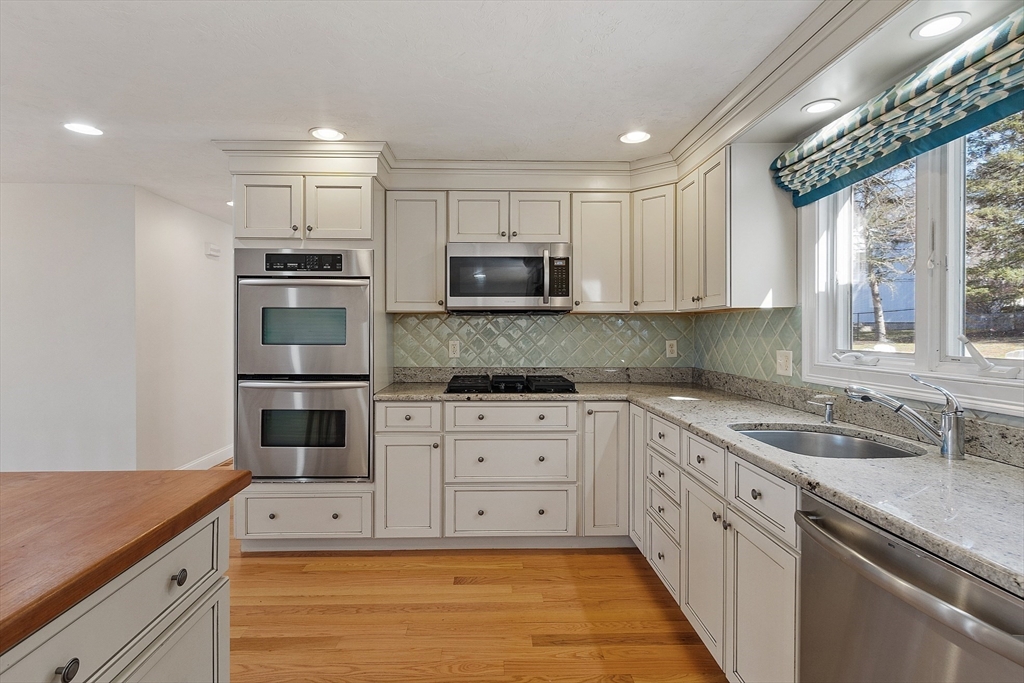 4 Fletcher Road Westford, MA 01886 - Photo 7 of 42 Gallery Image 7