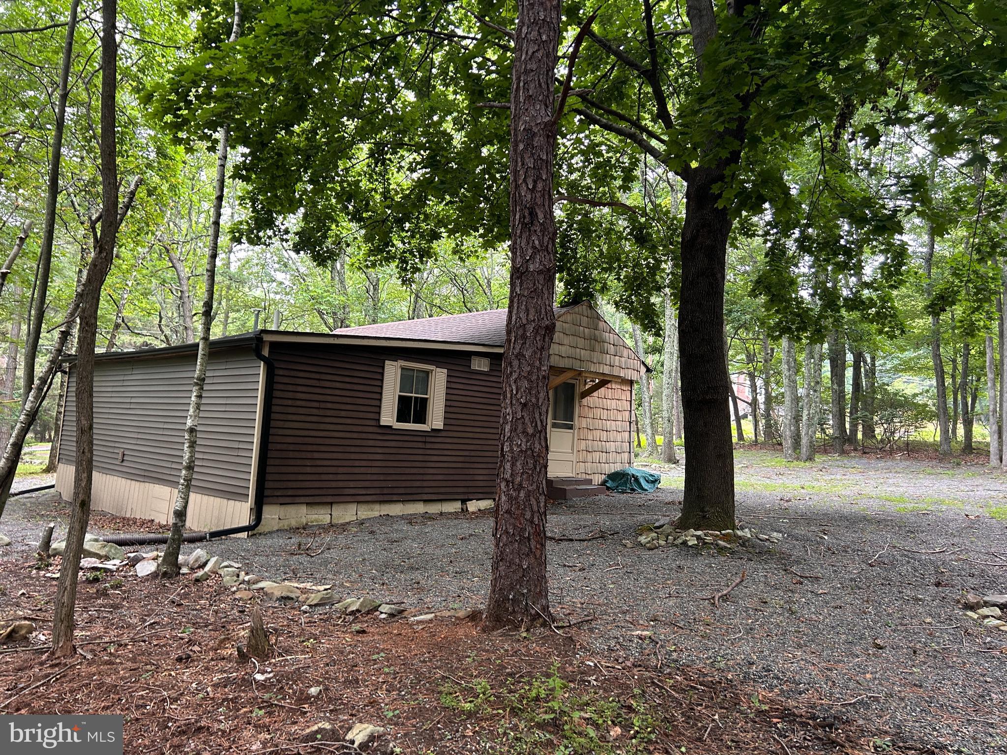 1507 Upper Valley Road Effort, PA 18330 - Photo 14 of 15 Gallery Image 14