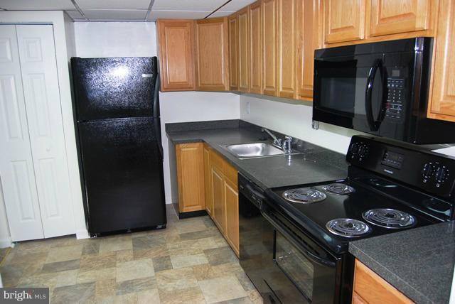 100 Key Parkway Frederick, MD 21702 - Photo 12 of 15 Kitchen