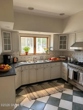 $4,500 | 94 New Street, Unit 1, Greenwich, CT 06830