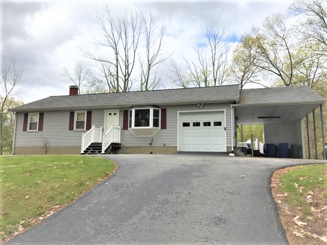 83 Rockingham Road Londonderry, NH 03053 - Photo 1 of 23