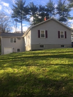 83 Rockingham Road Londonderry, NH 03053 - Photo 16 of 23