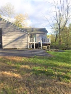 83 Rockingham Road Londonderry, NH 03053 - Photo 17 of 23
