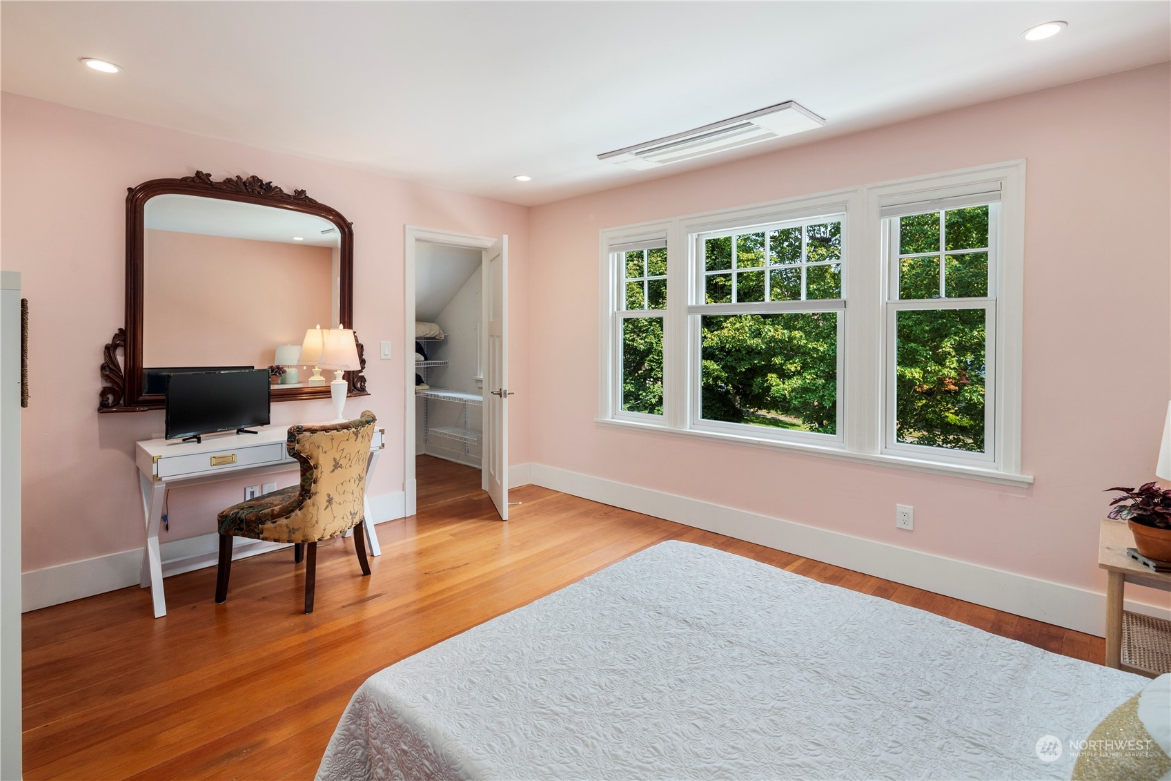 2811 31st Avenue South Seattle, WA 98144 - Photo 23 of 40