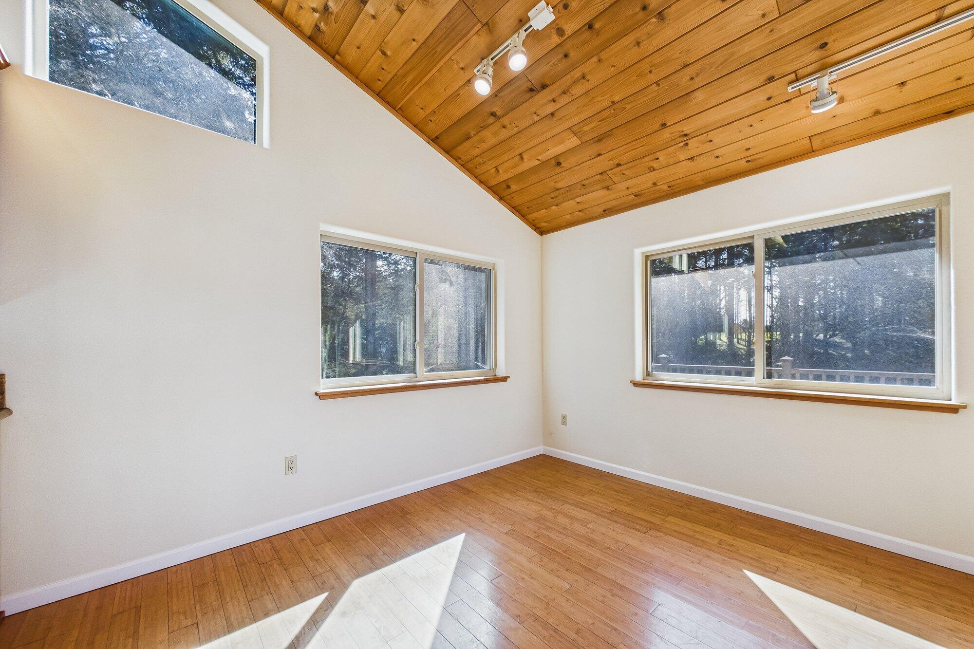 950 Spring Road Shelter Cove, CA 95589 - Photo 6 of 42