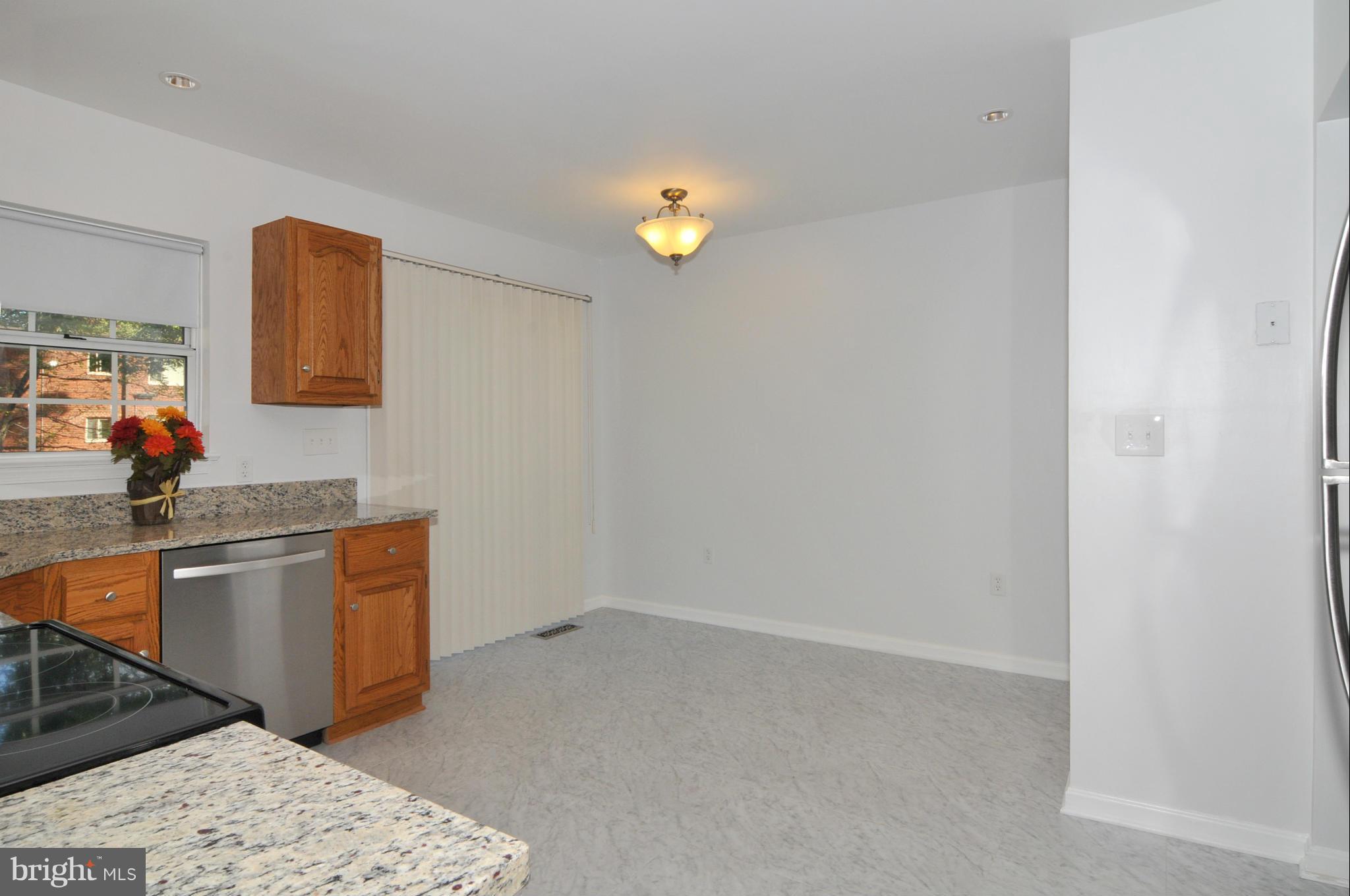 2440 Lyttonsville Road Silver Spring, MD 20910 - Photo 16 of 30 Kitchen Dining Area