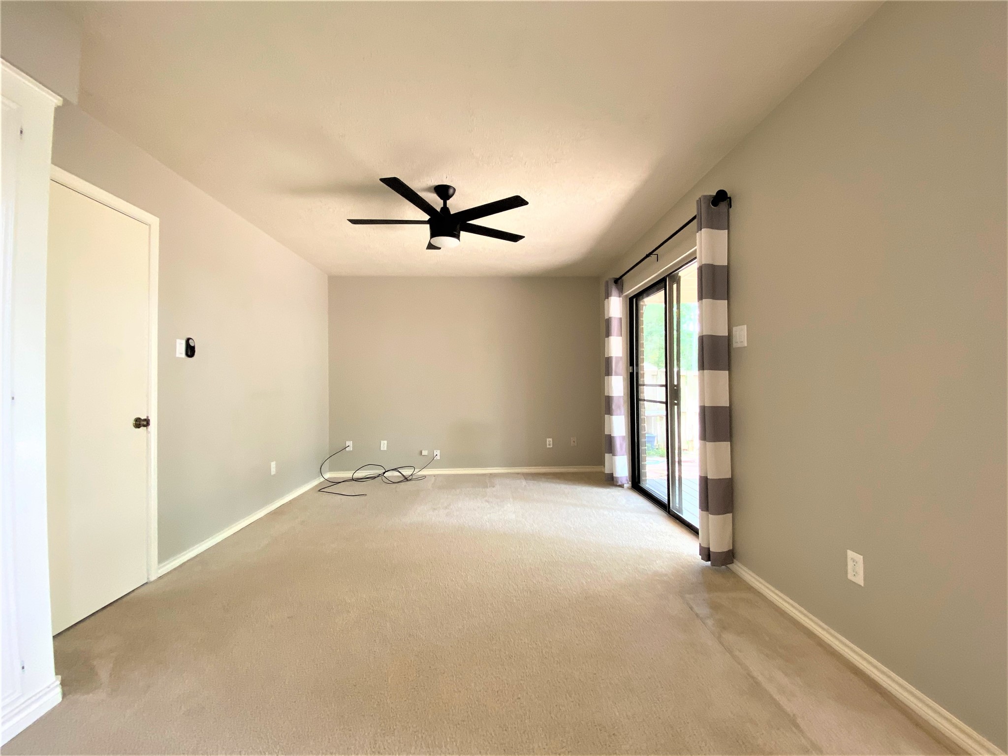 12303 Longfellow Drive Montgomery, TX 77356 - Photo 14 of 26 a view of an empty room with a window