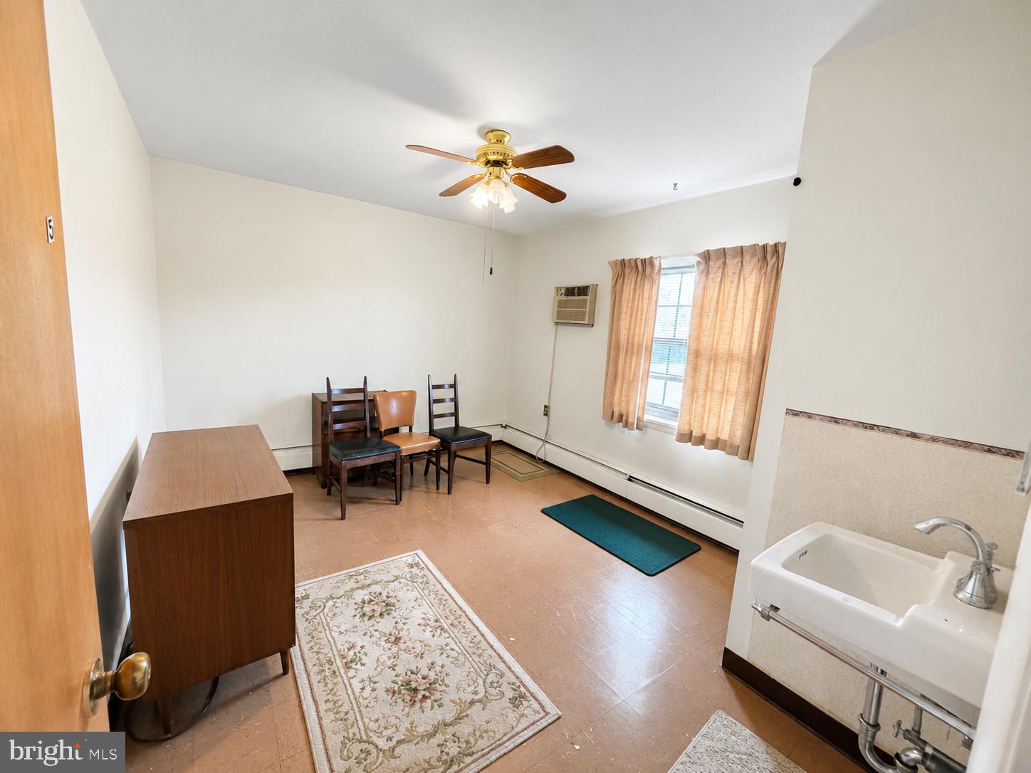 3201 Chesterfield Road Philadelphia, PA 19114 - Photo 10 of 18