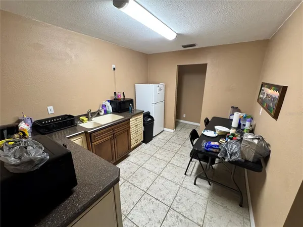 $1,500 | 2914 Kenilworth Boulevard, Sebring, FL 33870