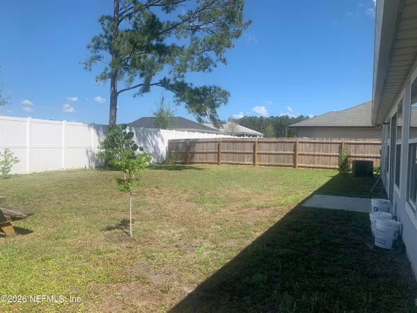 $2,000 | 1752 Glen Laurel Drive, Middleburg, FL 32068