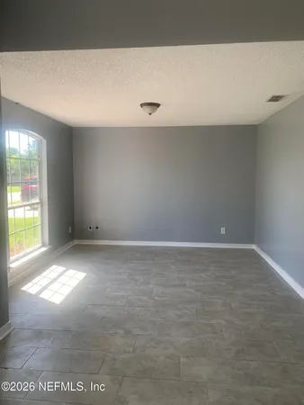 $2,000 | 1752 Glen Laurel Drive, Middleburg, FL 32068