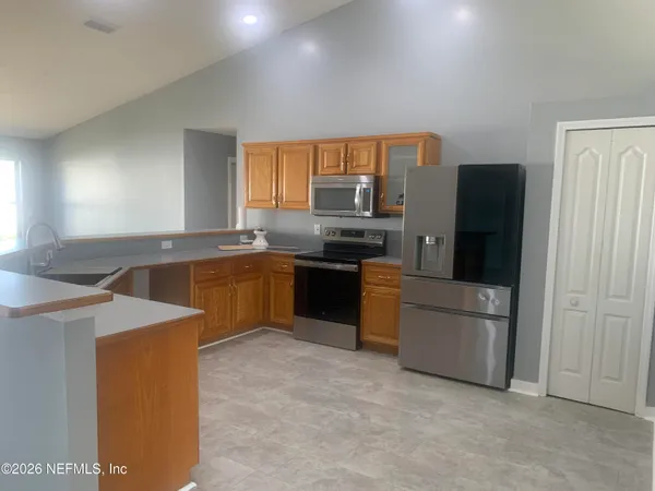 $2,000 | 1752 Glen Laurel Drive, Middleburg, FL 32068