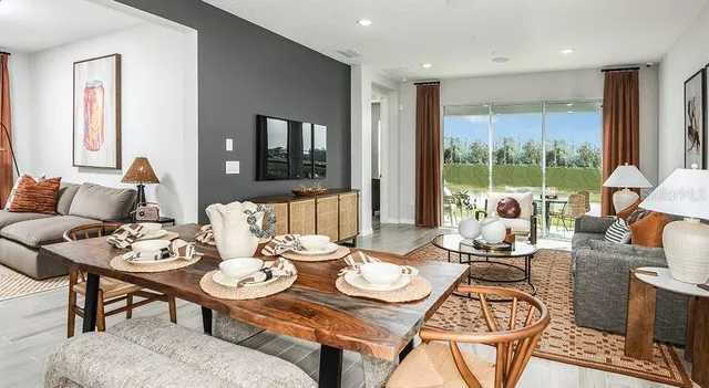 a view of entryway and workspace