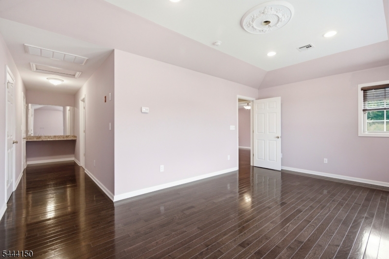 98 Tarrington Road Hamburg, NJ 07419 - Photo 17 of 40