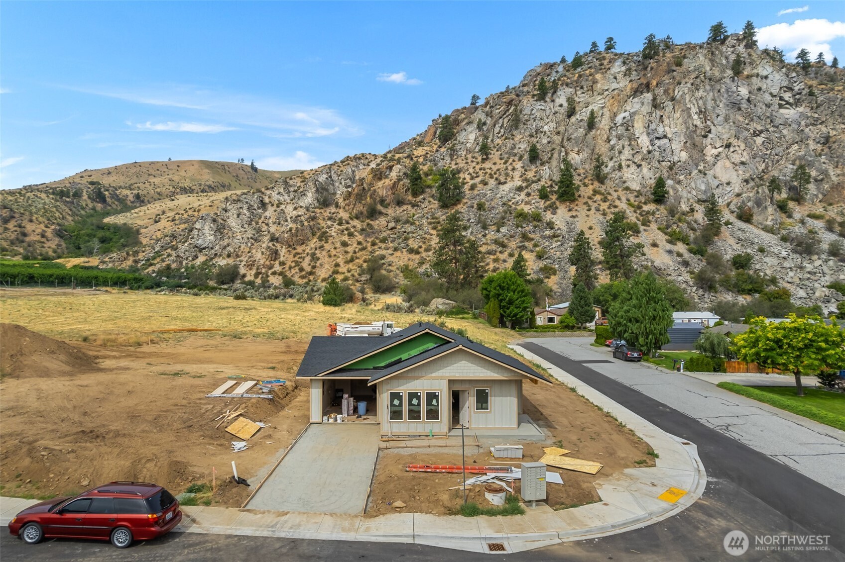 14898 Red Delicious Street Entiat, WA 98822 - Photo 2 of 25