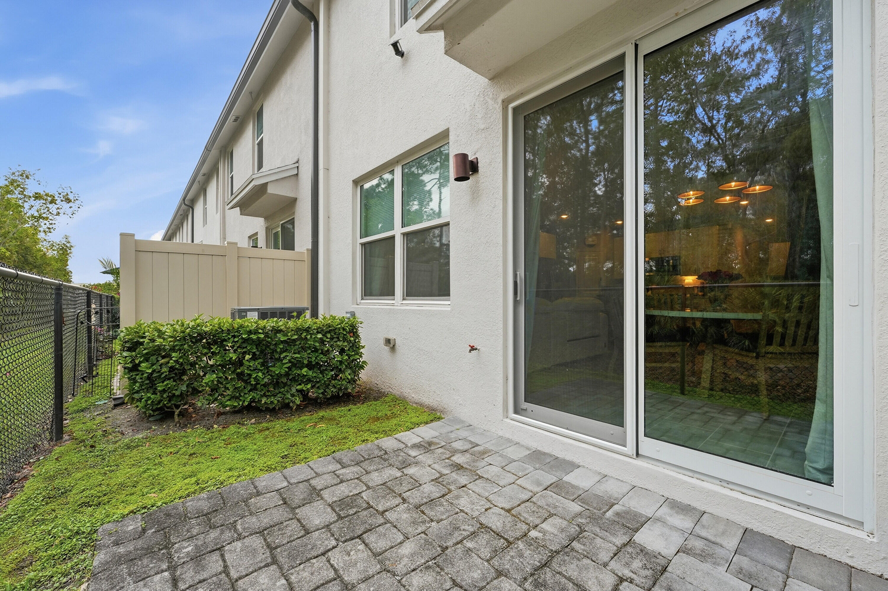 3905 Southeast Mentmore Lane Stuart, FL 34997 - Photo 29 of 44 29_dsc04740
