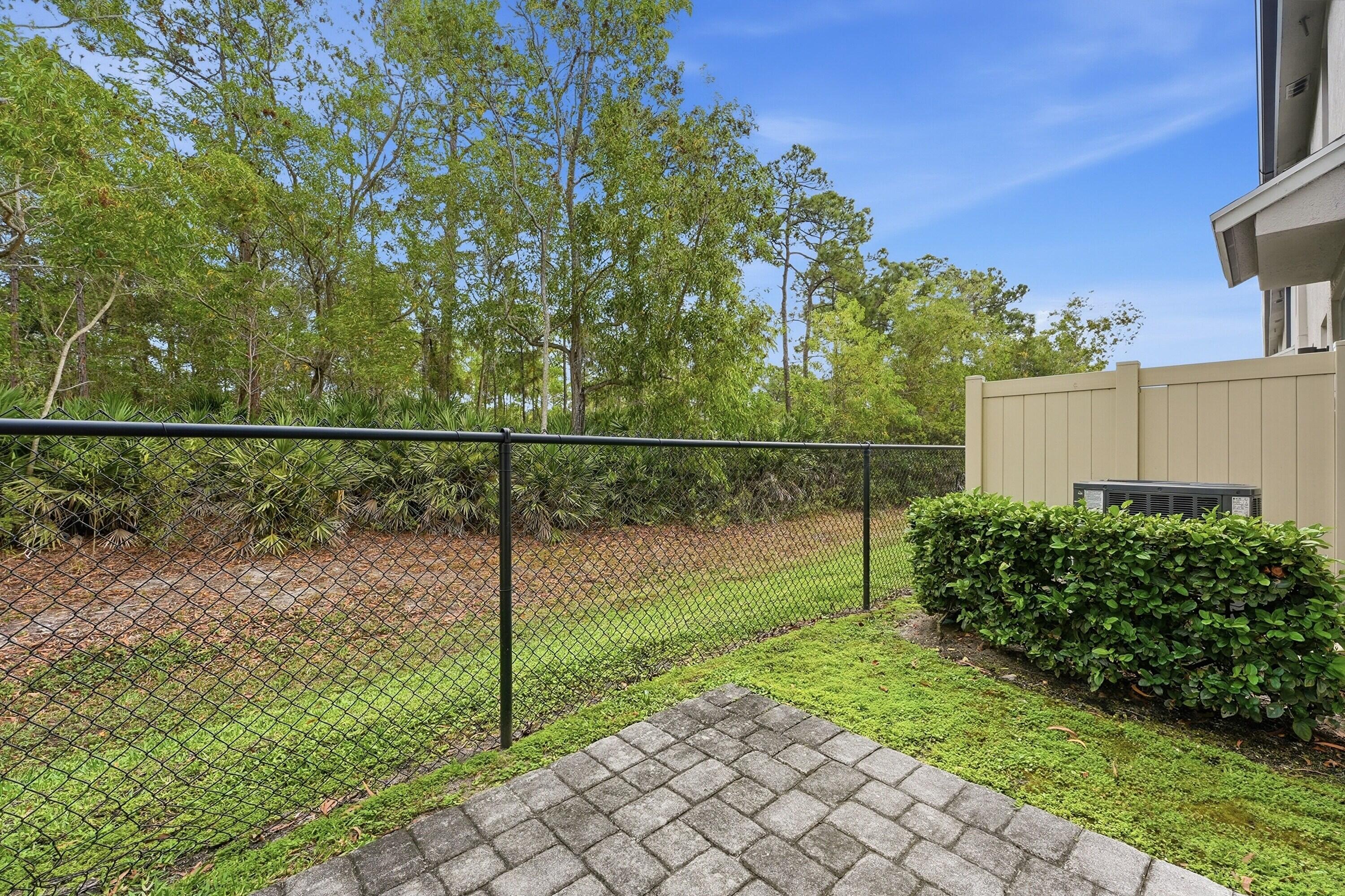 3905 Southeast Mentmore Lane Stuart, FL 34997 - Photo 30 of 44 30_dsc04750