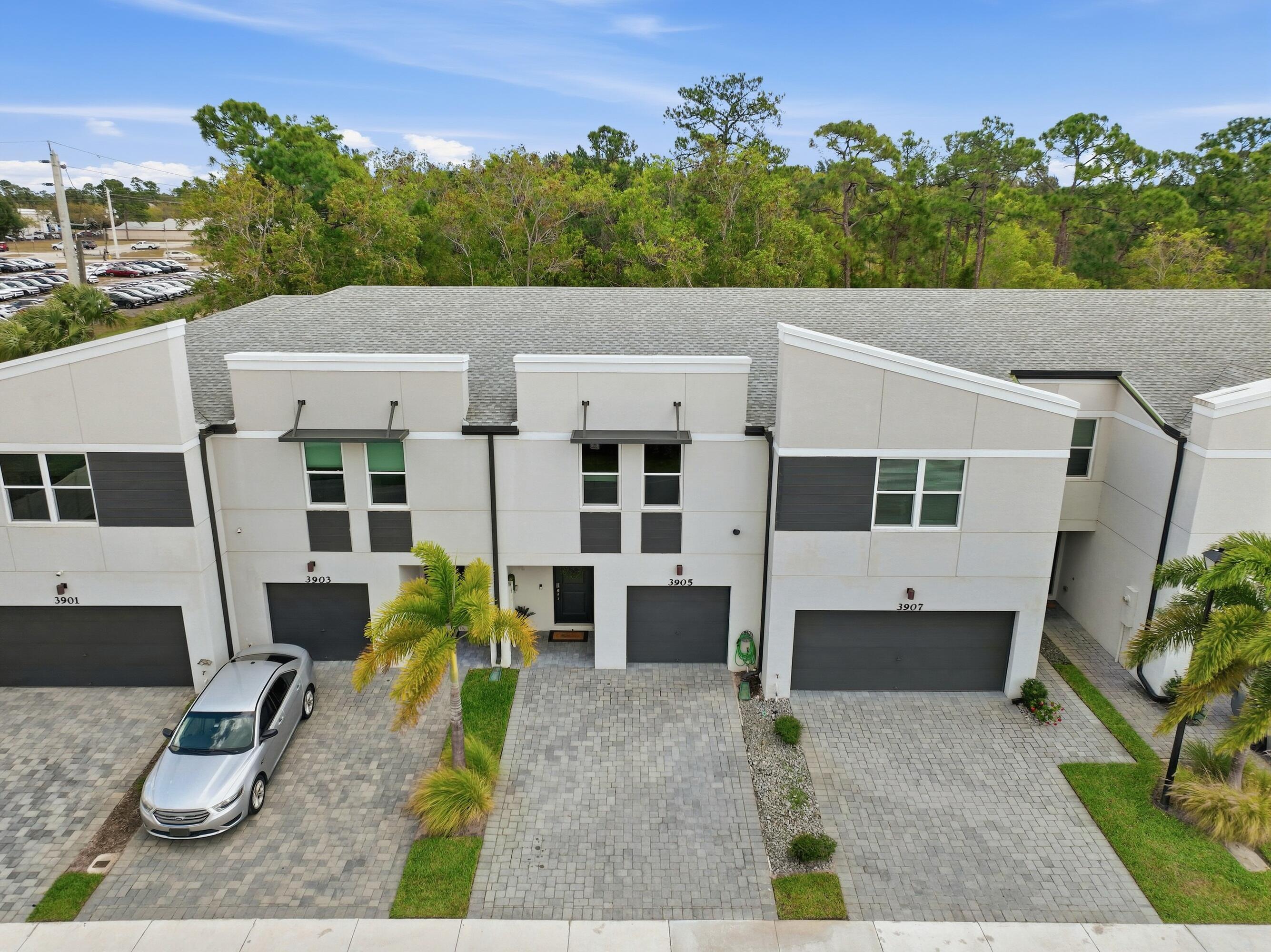 3905 Southeast Mentmore Lane Stuart, FL 34997 - Photo 31 of 44 31_01_dji_0249_50_51_52_53