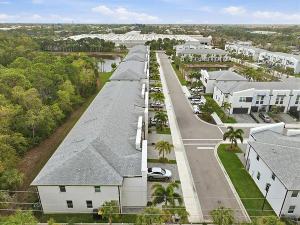 $364,999 | 3905 Southeast Mentmore Lane, Stuart, FL 34997