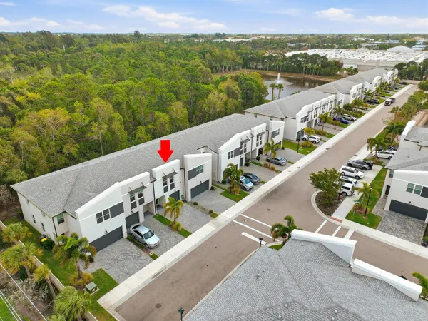 $364,999 | 3905 Southeast Mentmore Lane, Stuart, FL 34997