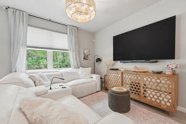 $364,999 | 3905 Southeast Mentmore Lane, Stuart, FL 34997