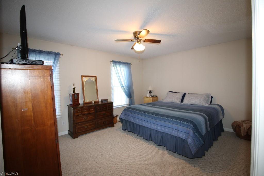 155 Robbins Road Winston-Salem, NC 27107 - Photo 14 of 20 Gallery Image 14
