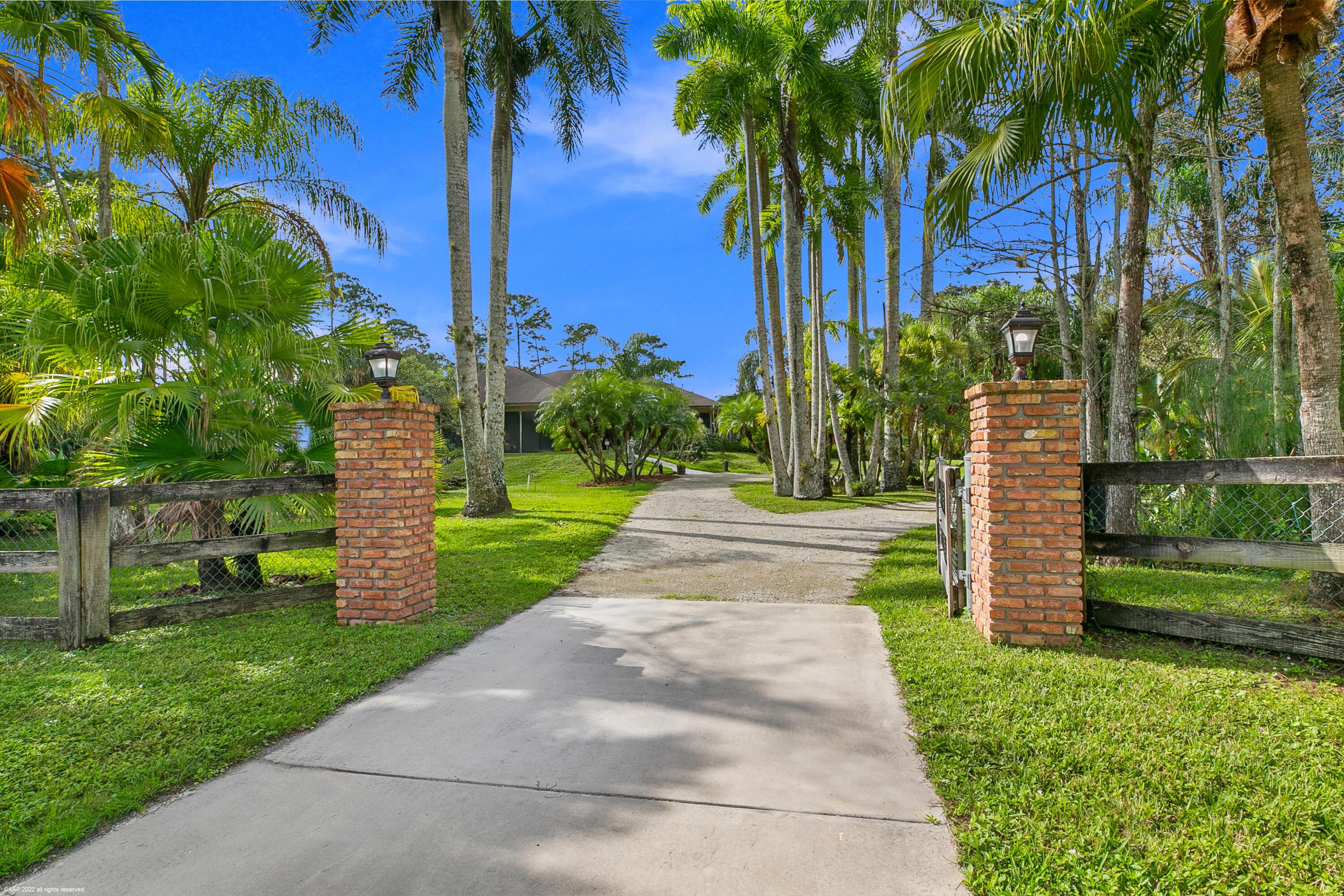 5967 Duckweed Rd 012