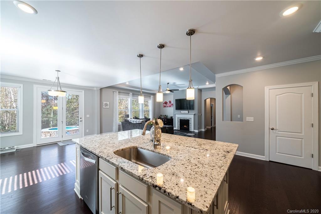 1470 Cilantro Court Tega Cay, SC 29708 - Photo 17 of 44