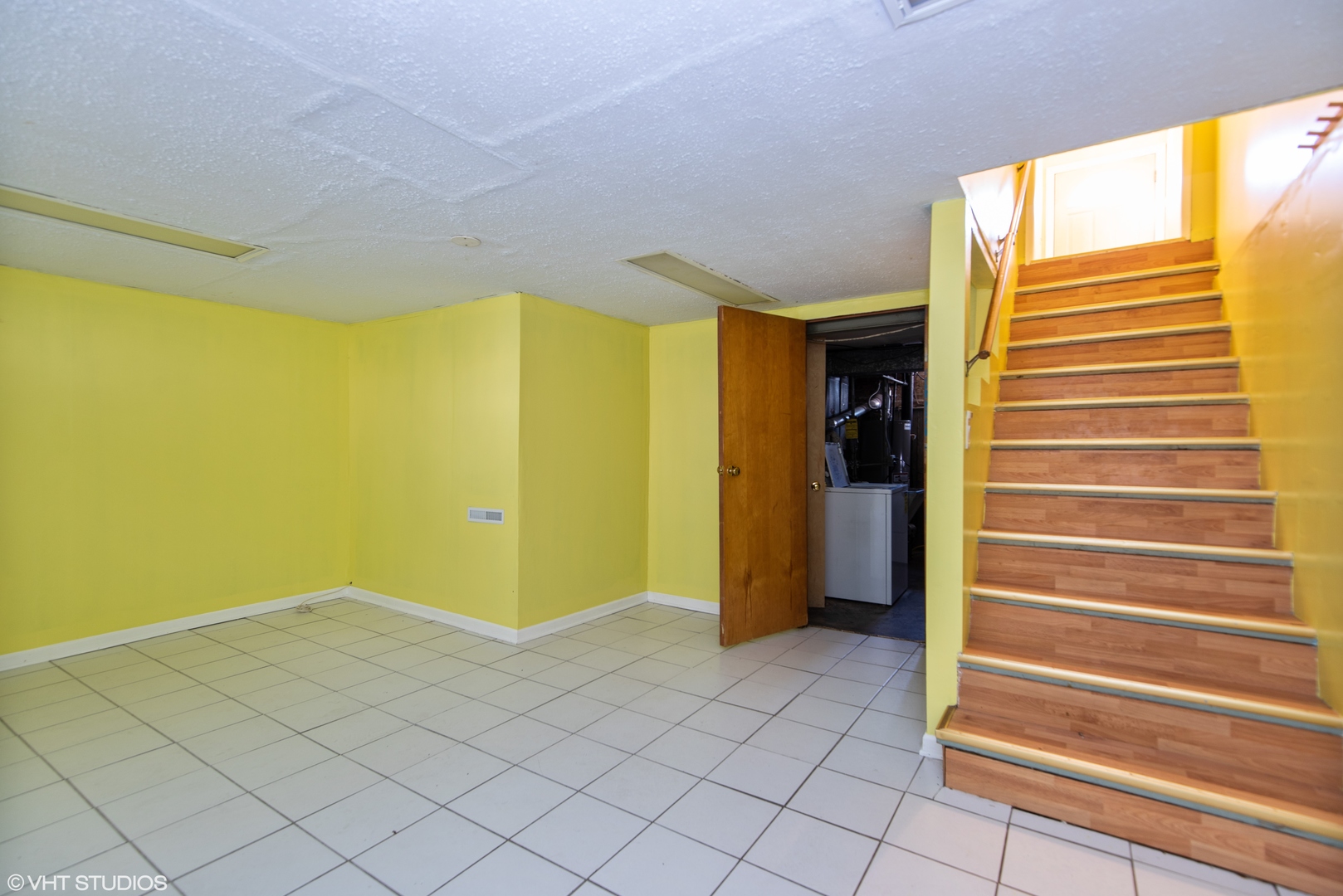 9509 Gross Point Road, Unit E Skokie, IL 60076 - Photo 13 of 14